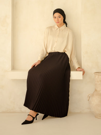 Vania Pleats Skirt Black