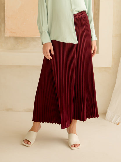 Vania Pleats Skirt Maroon